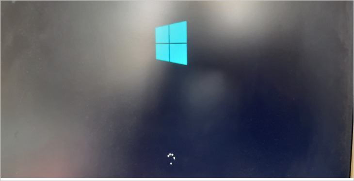 Windows10画面くるくる